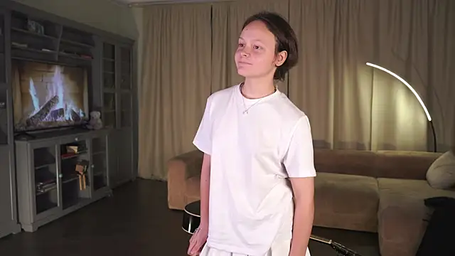 VeliaRogoff online show from 10.21.25