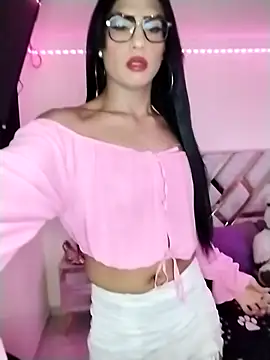 Snapshot of soffigohot chatting on 10.29.25 soffigohot online show from 10.29.25