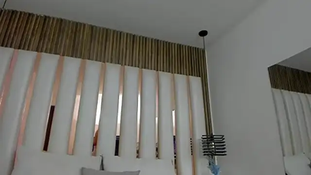 AmbarGills online show from 12.20.25