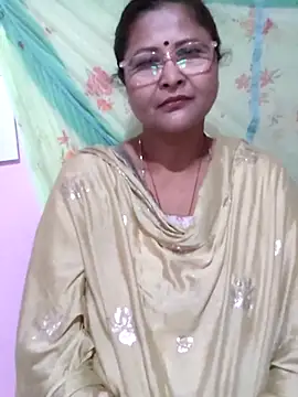 Snapshot of naina5 chatting on 10.11.25 naina5 online show from 10.11.25