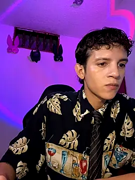 tylernova online show from 10.12.25