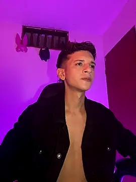 tylernova online show from 10.16.25