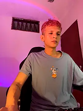 tylernova online show from 11.14.25