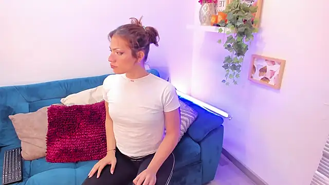 KassMonroe online show from 12.19.25