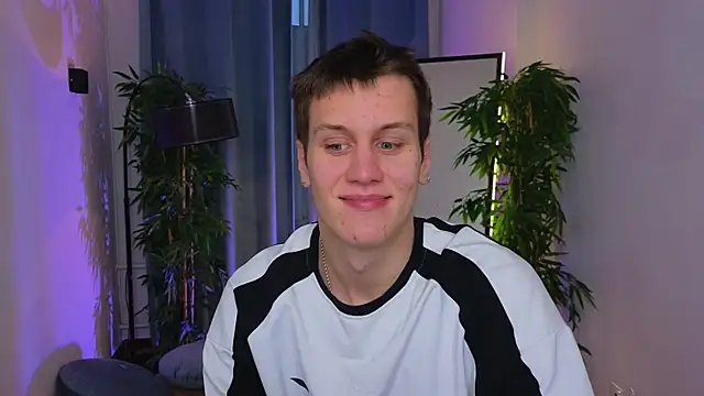 hun1er steele online show from 10.16.25