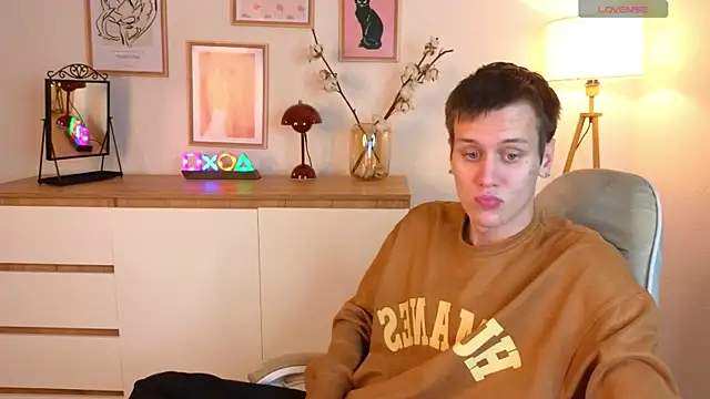 hun1er steele online show from 10.18.25