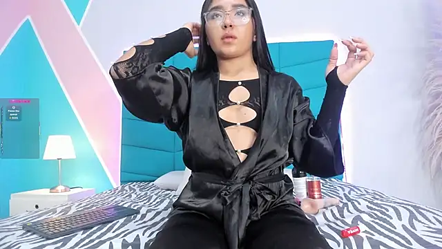 Foxy Kylie online show from 11.23.25