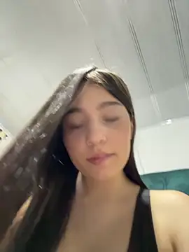   Lorelain   online show from 11.14.25