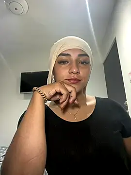 Snapshot of CelestSkyy chatting on 10.09.25 CelestSkyy online show from 10.09.25
