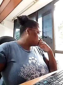 gabrielabrunette69 online show from 10.11.25