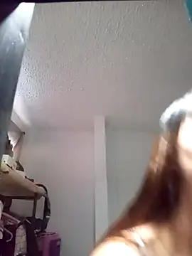 Snapshot of Natacha_02 chatting on 12.05.25 Natacha 02 online show from 12.05.25