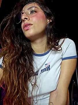 Meganthomson online show from 02.22.26