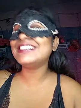Snapshot of Sweet-Maddlina chatting on 05.07.26 Sweet-Maddlina online show from 05.07.26