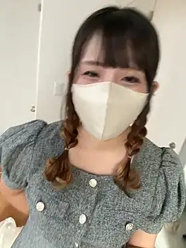 Snapshot of nikukyu_chan chatting on 10.12.25 nikukyu chan online show from 10.12.25