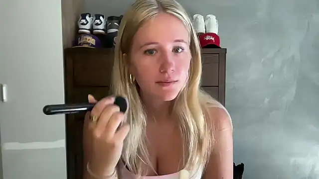 Snapshot of itssosierra chatting on 03.12.26 itssosierra online show from 03.12.26