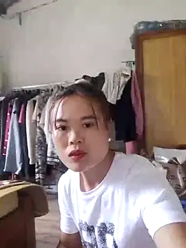Snapshot of Leha_xx chatting on 10.11.25 Leha xx online show from 10.11.25