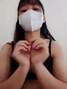 Snapshot of Lovely_xxx chatting on 10.19.25 Lovely xxx online show from 10.19.25