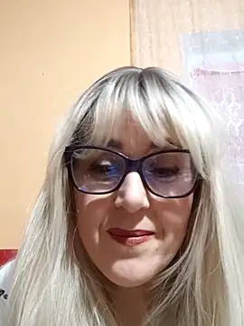 Amelialove42 online show from 11.11.25