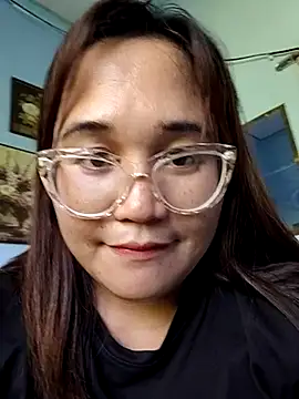 Snapshot of PussyCherry chatting on 10.12.25 PussyCherry online show from 10.12.25