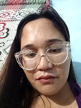 Snapshot of PussyCherry chatting on 11.01.25 PussyCherry online show from 11.01.25