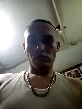 Snapshot of sexdol2 chatting on 10.15.25 sexdol2 online show from 10.15.25