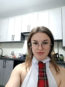 emelija online show from 11.11.25