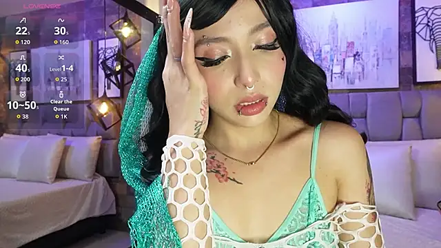 Sophia Bellucci online show from 12.15.25