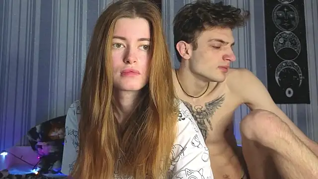 EmiliaCouple online show from 04.21.26