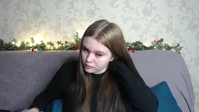 Musegirl online show from 12.20.25