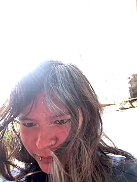 Ninfa pink online show from 10.13.25