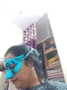 Honey-26 online show from 12.15.25