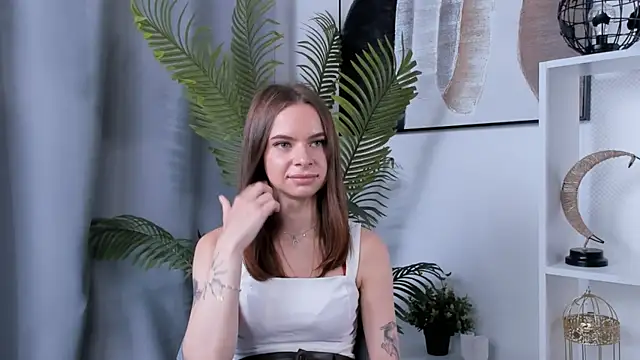 NicolaRindler online show from 10.10.25