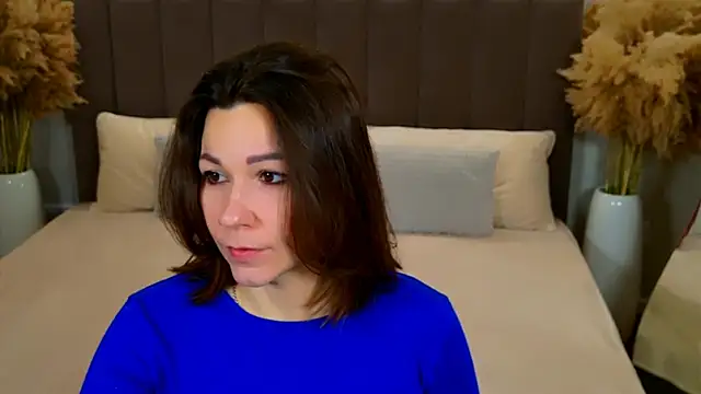 Snapshot of EdenSolis chatting on 02.26.26 EdenSolis online show from 02.26.26