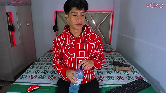 Jacovo2002 online show from 10.25.25