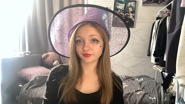  petaI online show from 10.31.25