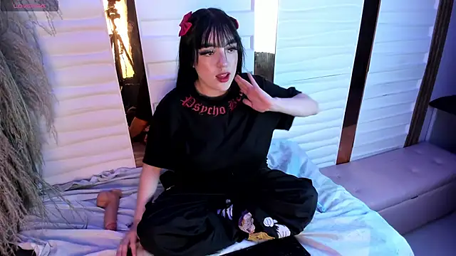 bubble  angel   online show from 11.18.25