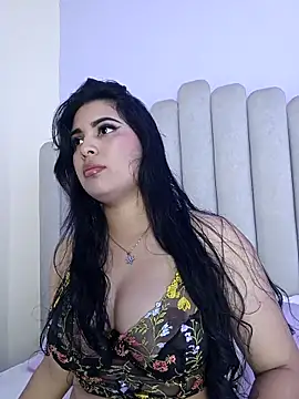 shainadavis online show from 10.21.25