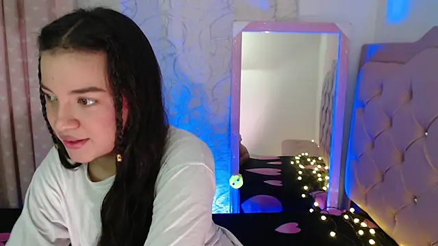 beauty lana18 online show from 11.13.25