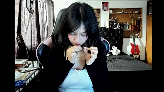 Maki Zein  online show from 03.03.26