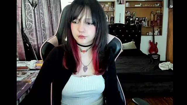 Maki Zein  online show from 03.12.26