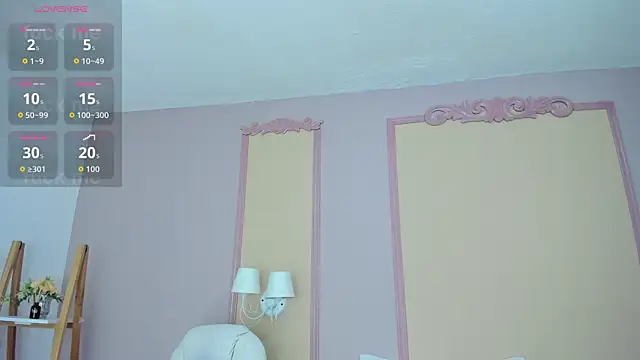 Snapshot of _naylaa_ chatting on 05.17.26 naylaa online show from 05.17.26
