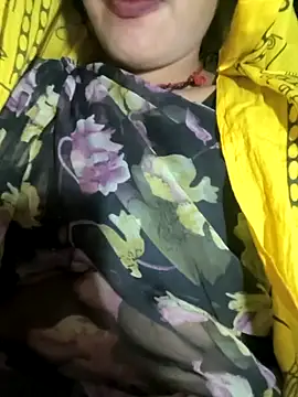 Snapshot of rasmi_powar chatting on 11.03.25 rasmi powar online show from 11.03.25