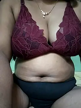 Snapshot of Mowri-20 chatting on 11.18.25 Mowri-20 online show from 11.18.25