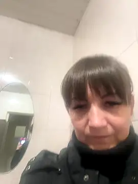 Butterfly8385 online show from 10.20.25