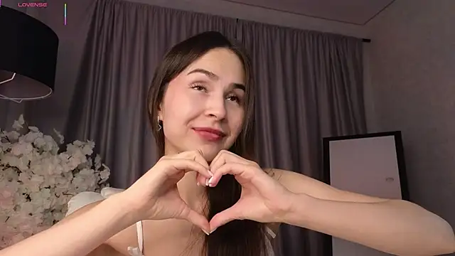 LionKierra online show from 10.19.25