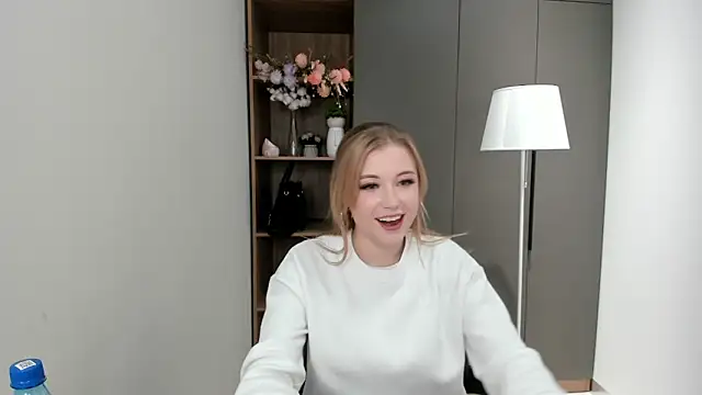 AlmaLahrman online show from 10.13.25