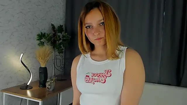 Snapshot of MelodySeelbach chatting on 10.11.25 MelodySeelbach online show from 10.11.25