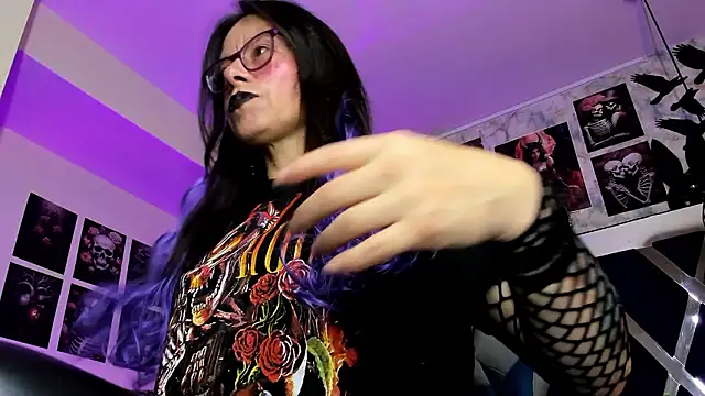 Evangelinejoness  online show from 02.23.26