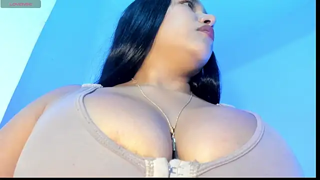 Snapshot of mis-violetha chatting on 05.24.26 mis-violetha online show from 05.24.26