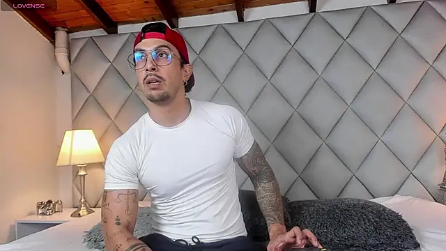 Liam Espinoza online show from 11.13.25